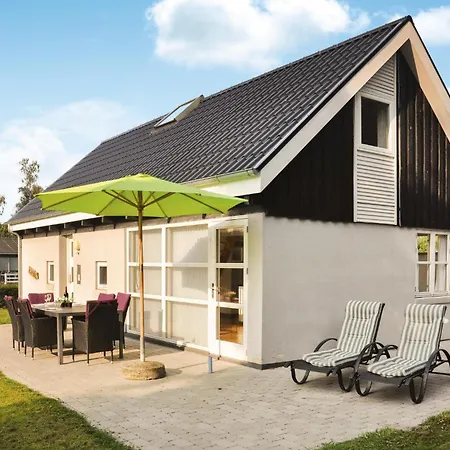 3 Bedroom Cozy In Sydals